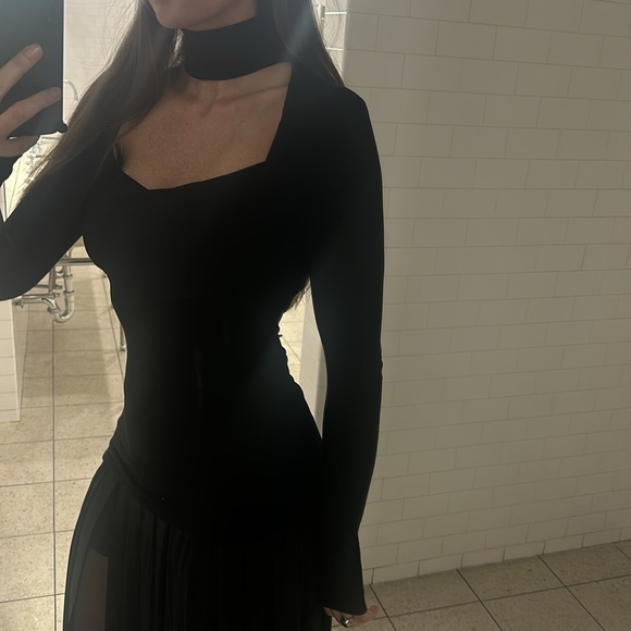 Cut-Out Turtleneck Top - Picture 10 of 15